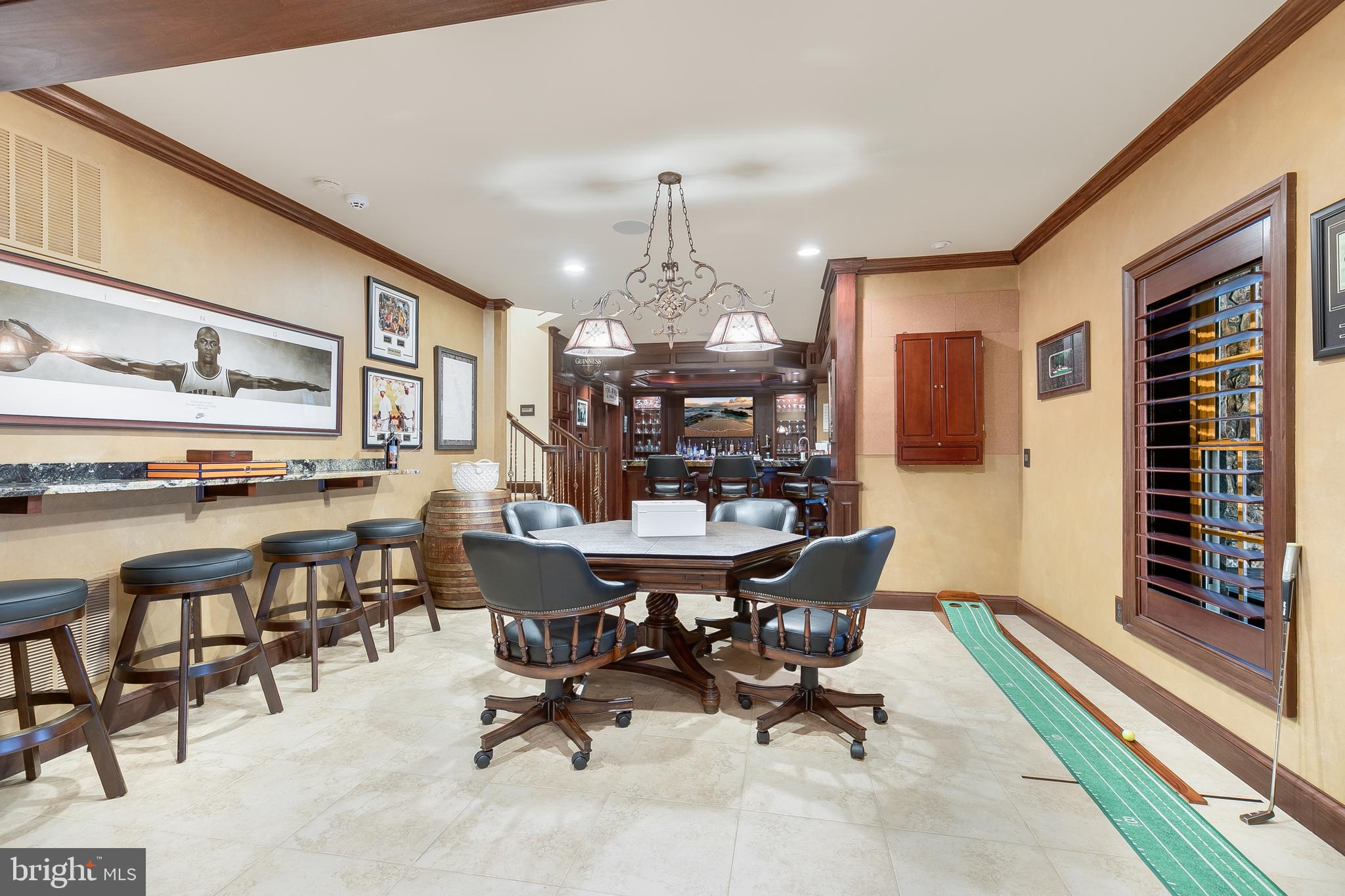 CEDAR CREST - Residential