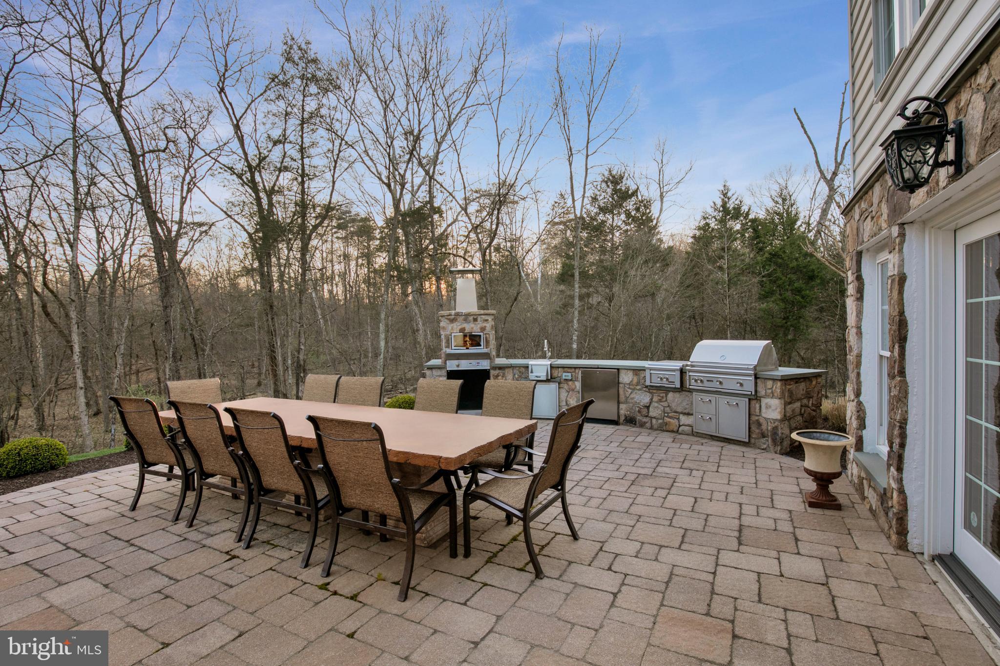 CEDAR CREST - Residential