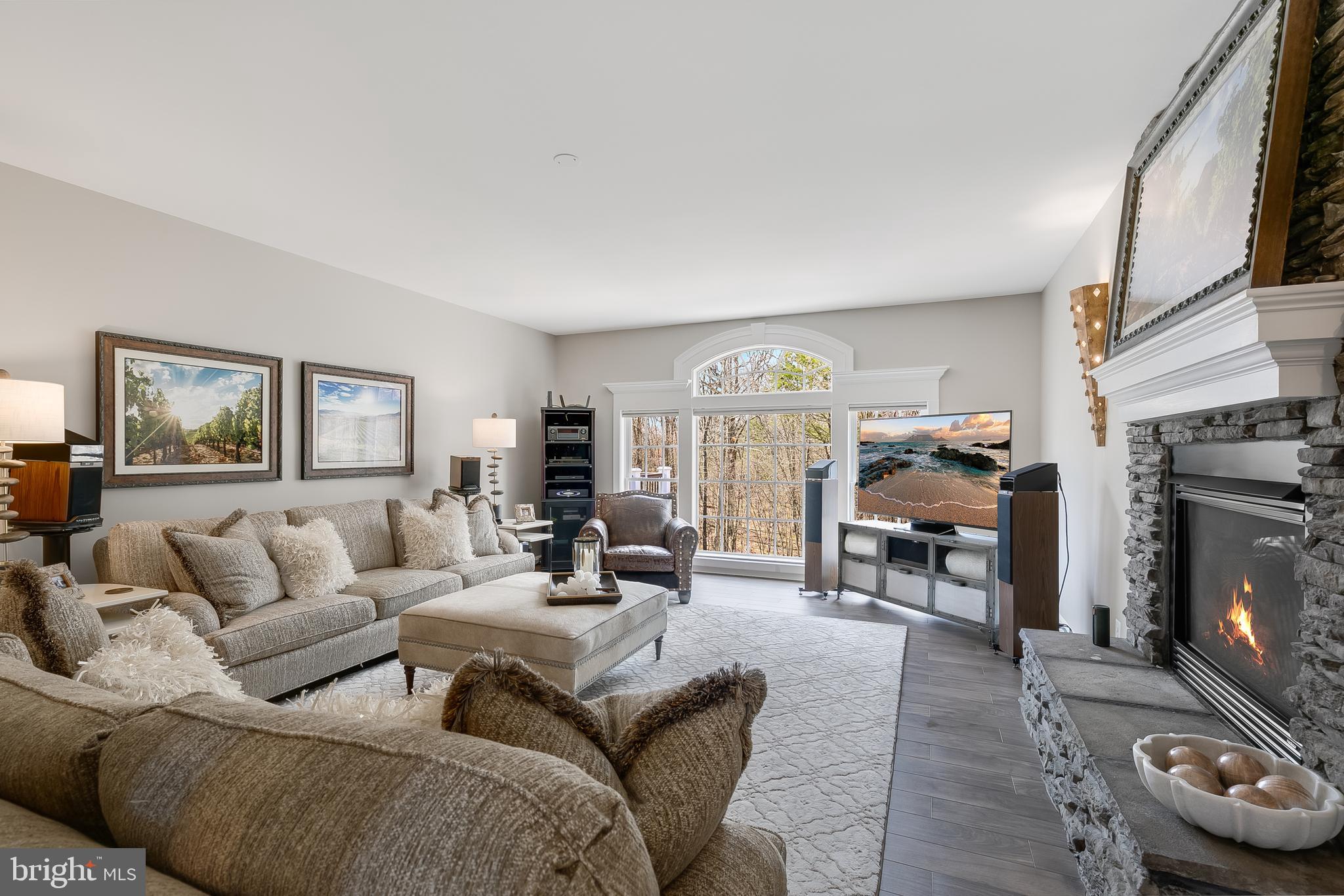 CEDAR CREST - Residential