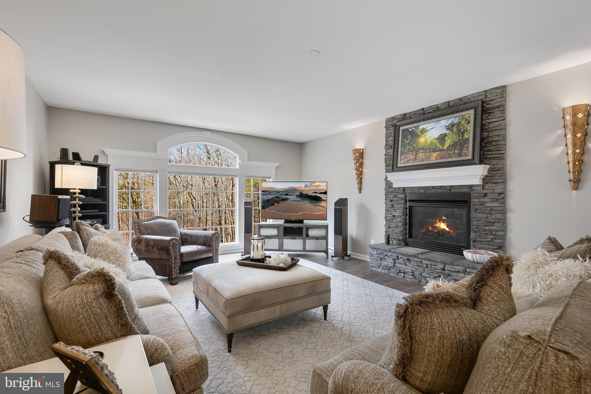 CEDAR CREST - Residential