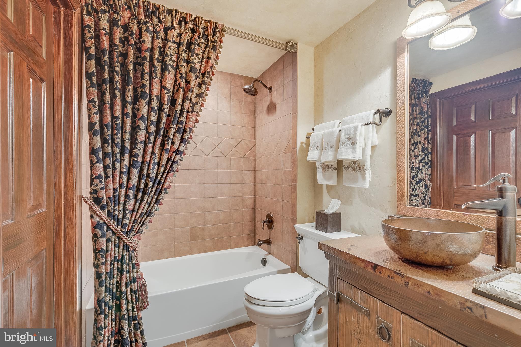 CEDAR CREST - Residential