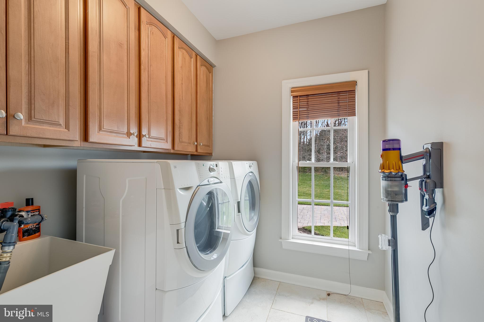 CEDAR CREST - Residential