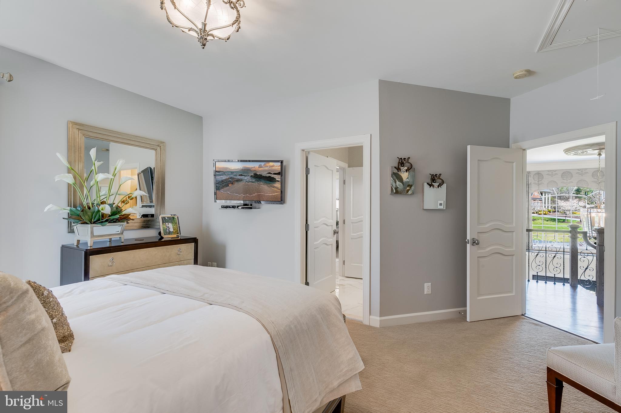 CEDAR CREST - Residential