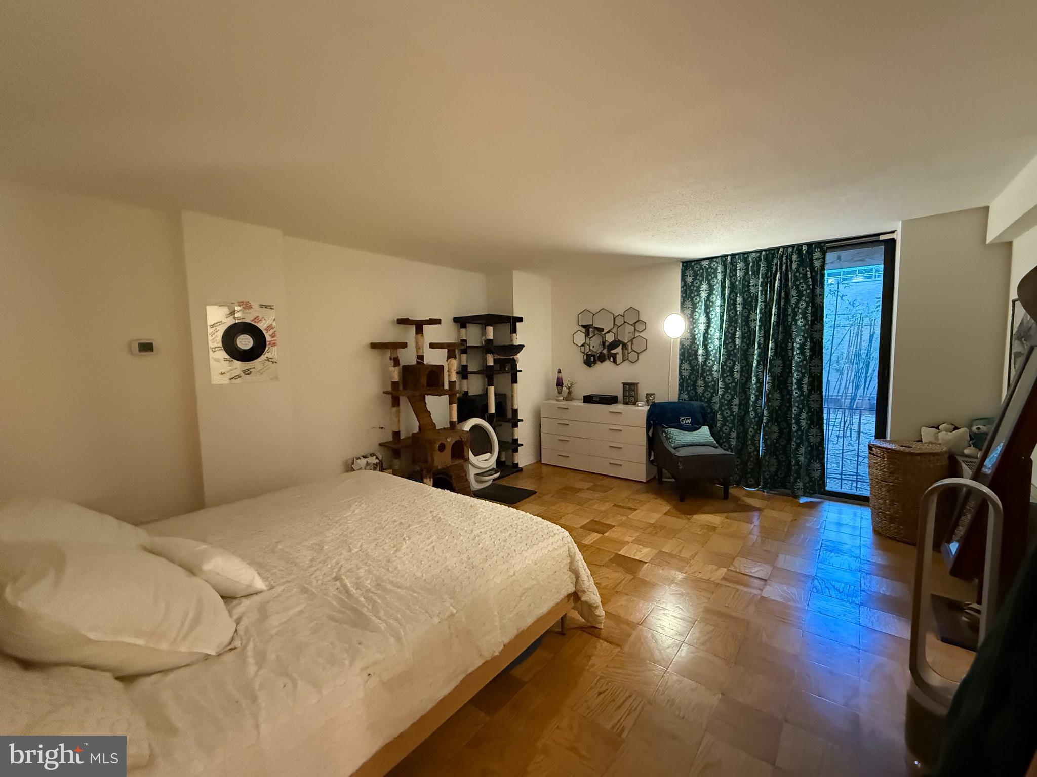 WEST END - Residential Lease