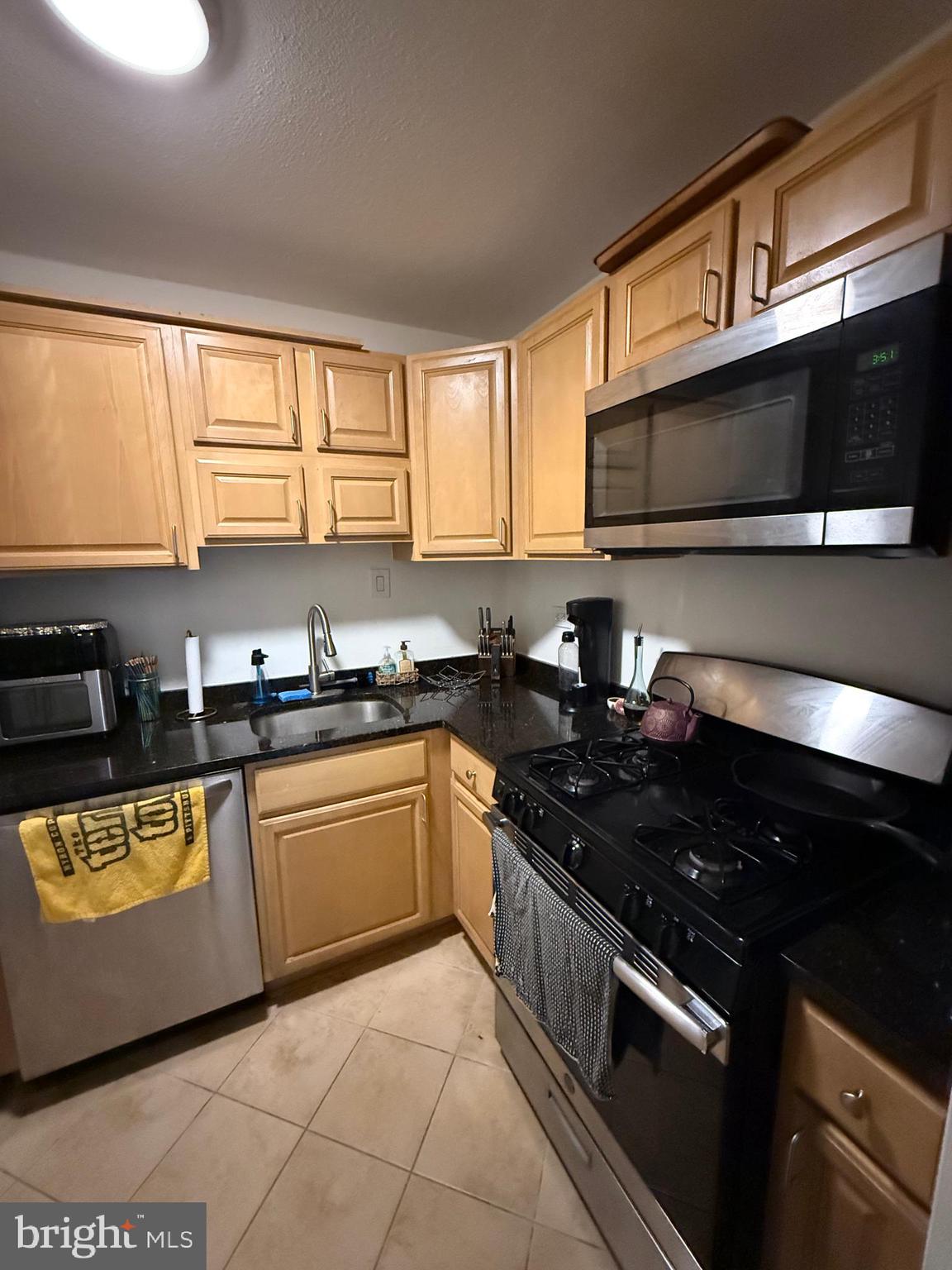 WEST END - Residential Lease