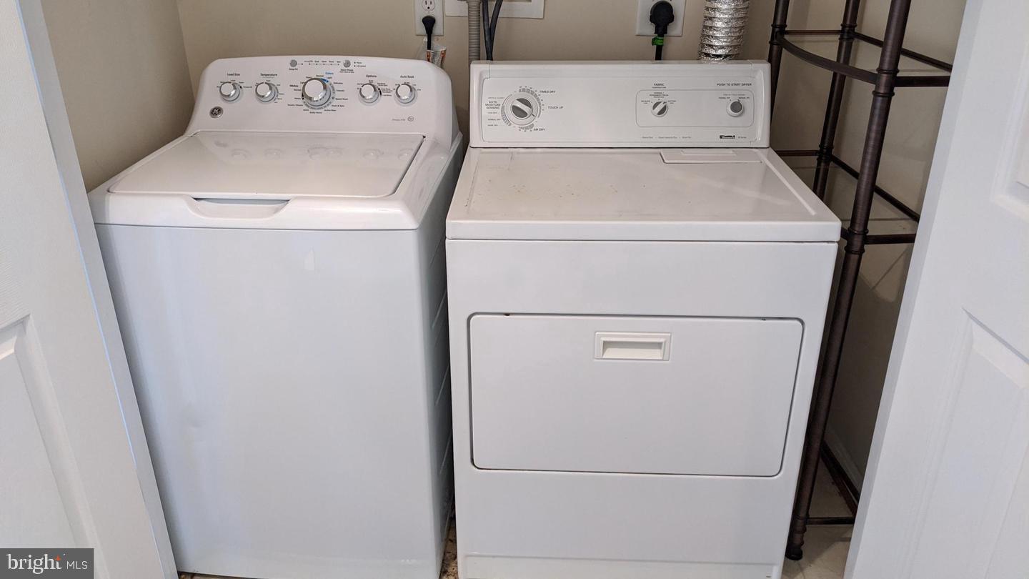 PINEY ORCHARD - Residential Lease