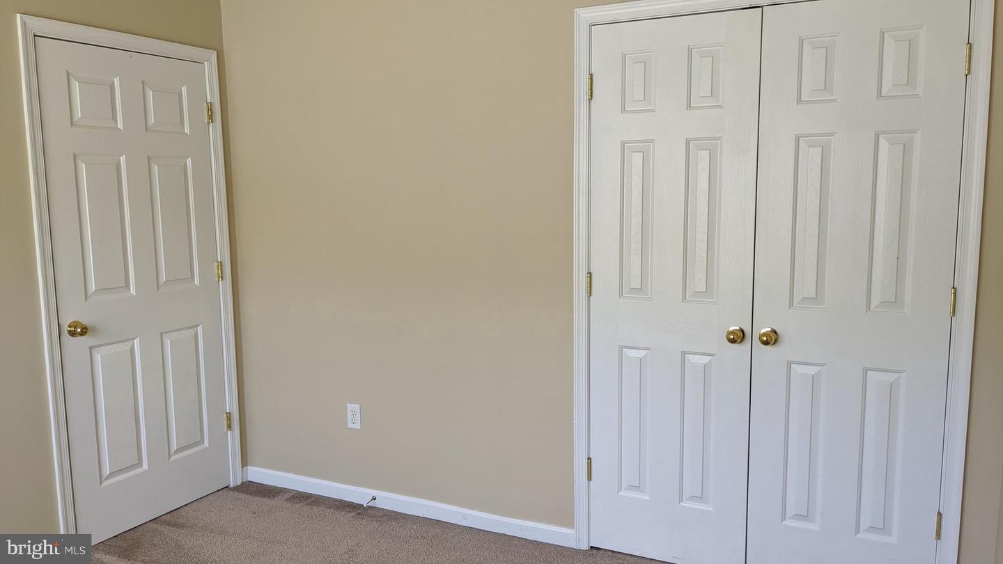 PINEY ORCHARD - Residential Lease