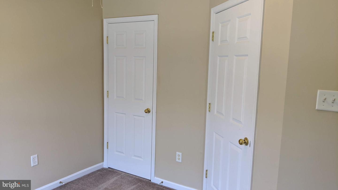 PINEY ORCHARD - Residential Lease