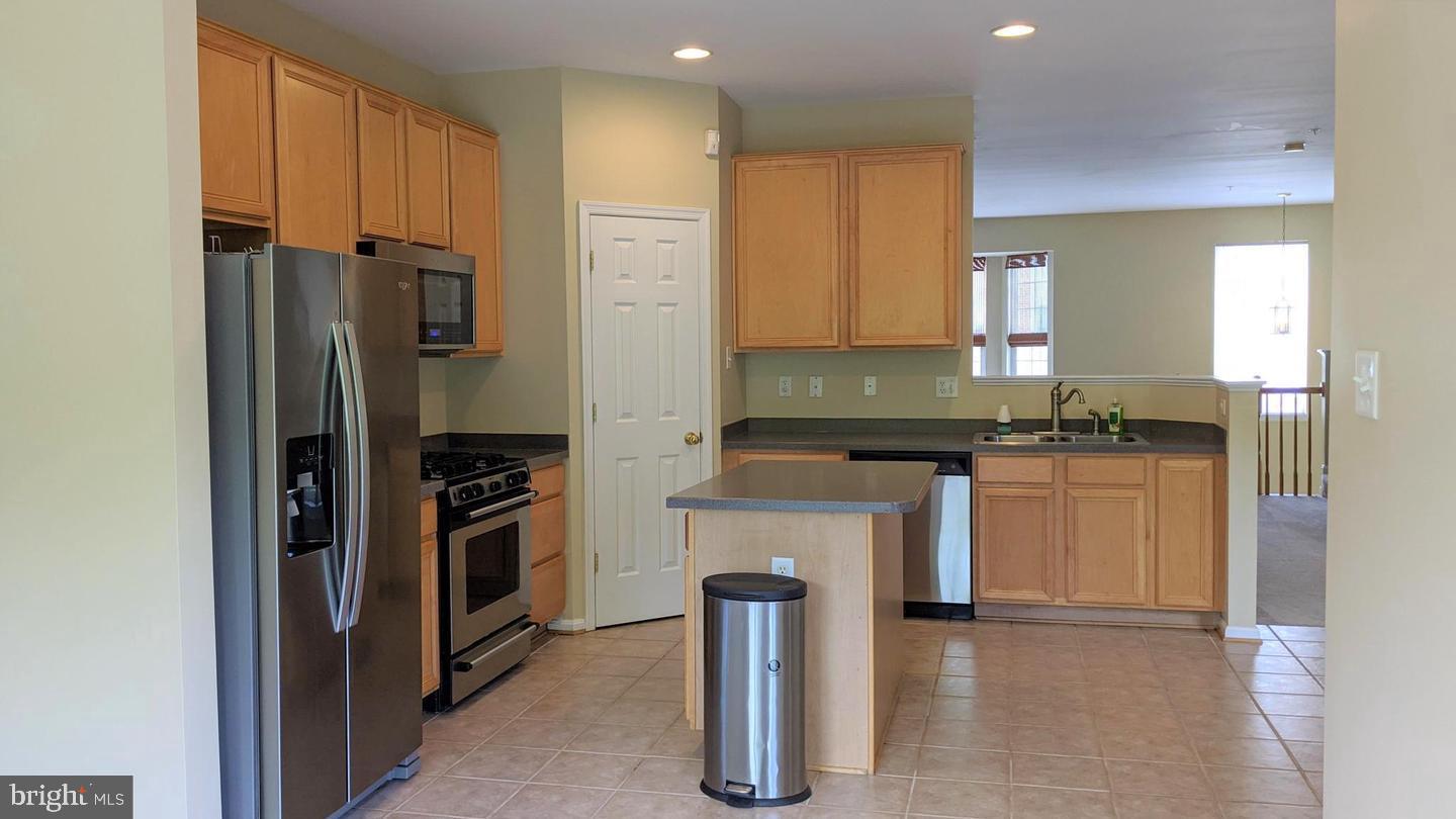 PINEY ORCHARD - Residential Lease