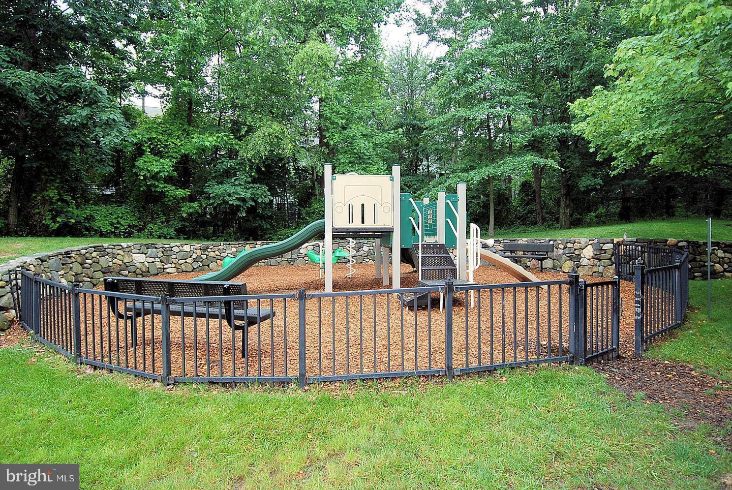 PINEY ORCHARD - Residential Lease