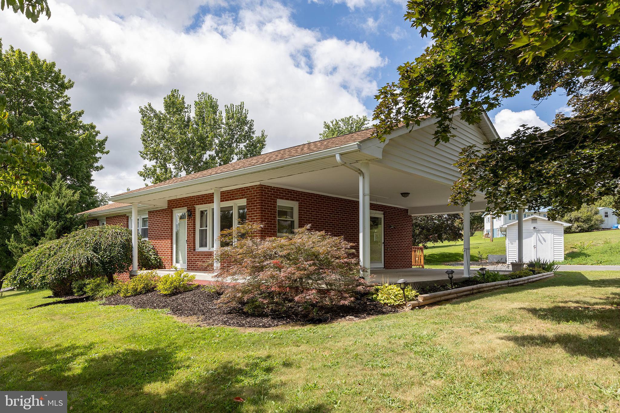 SUNRISE SUMMIT - Residential