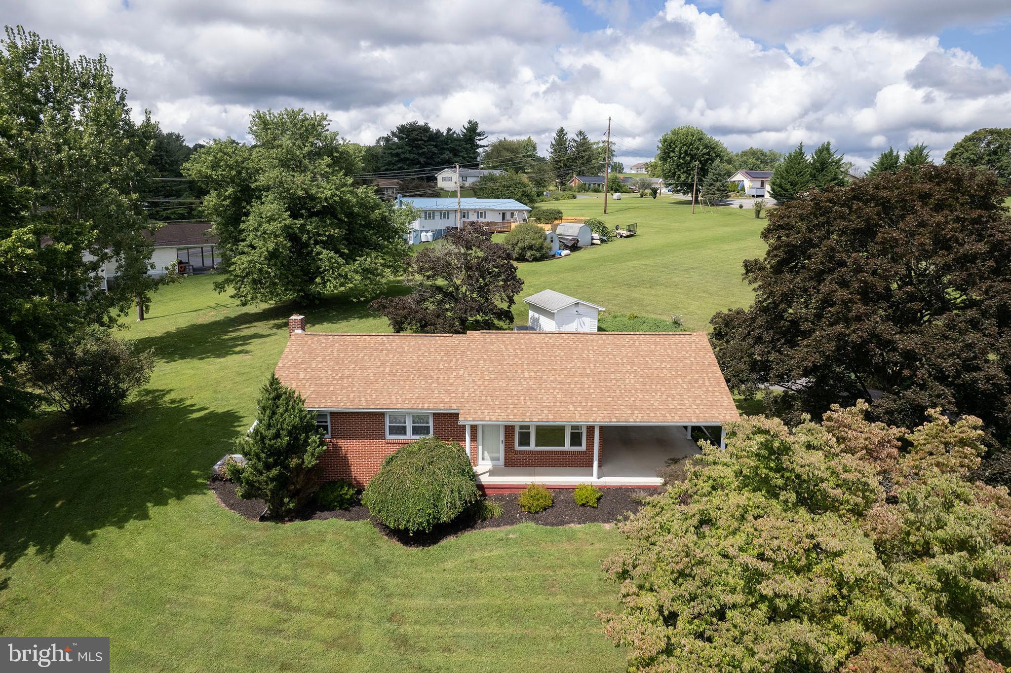 SUNRISE SUMMIT - Residential