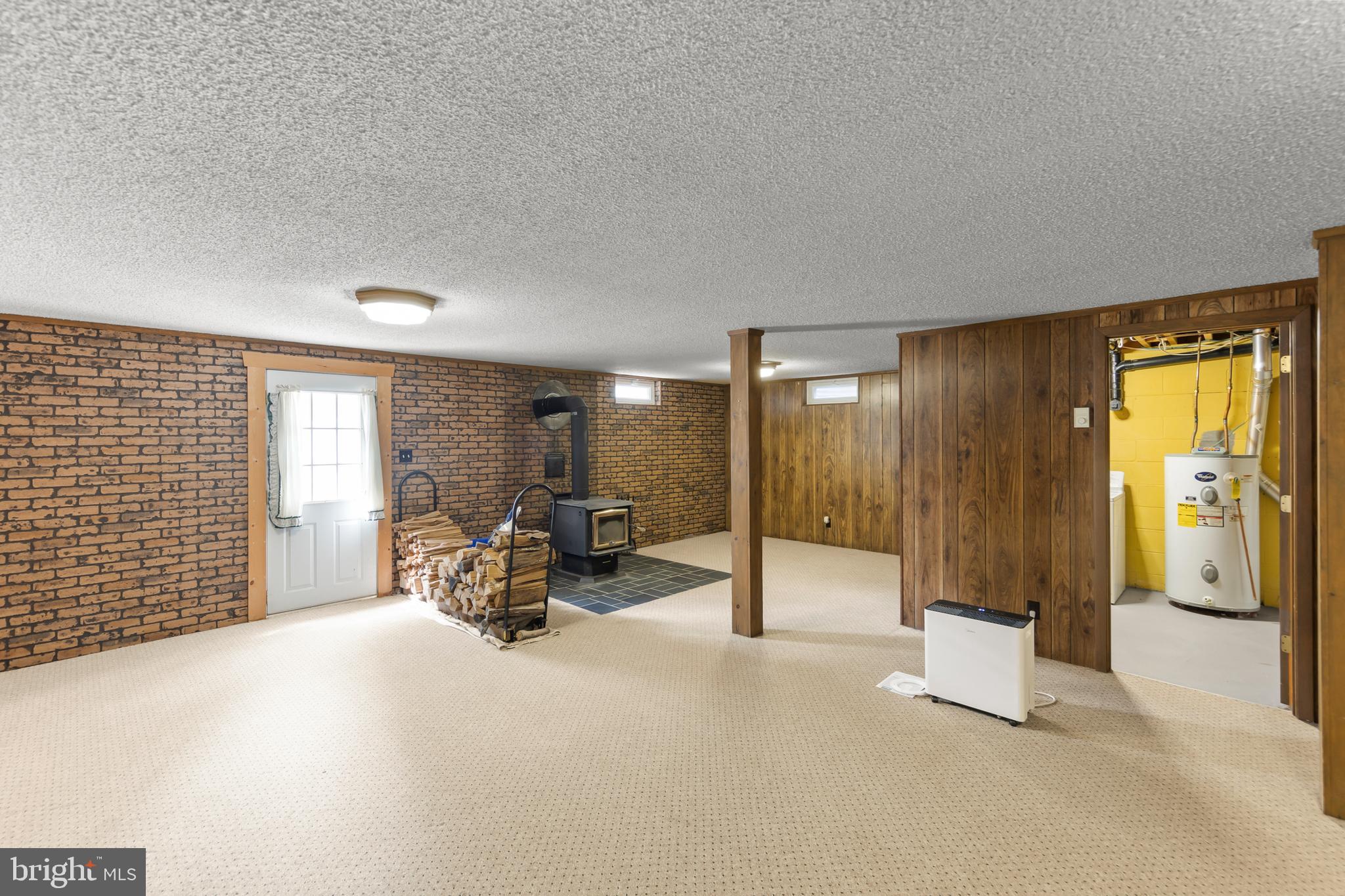 SUNRISE SUMMIT - Residential