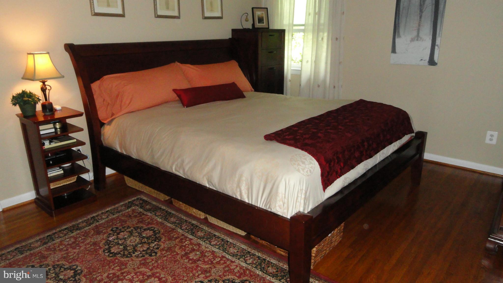 ROLLING VALLEY - Residential