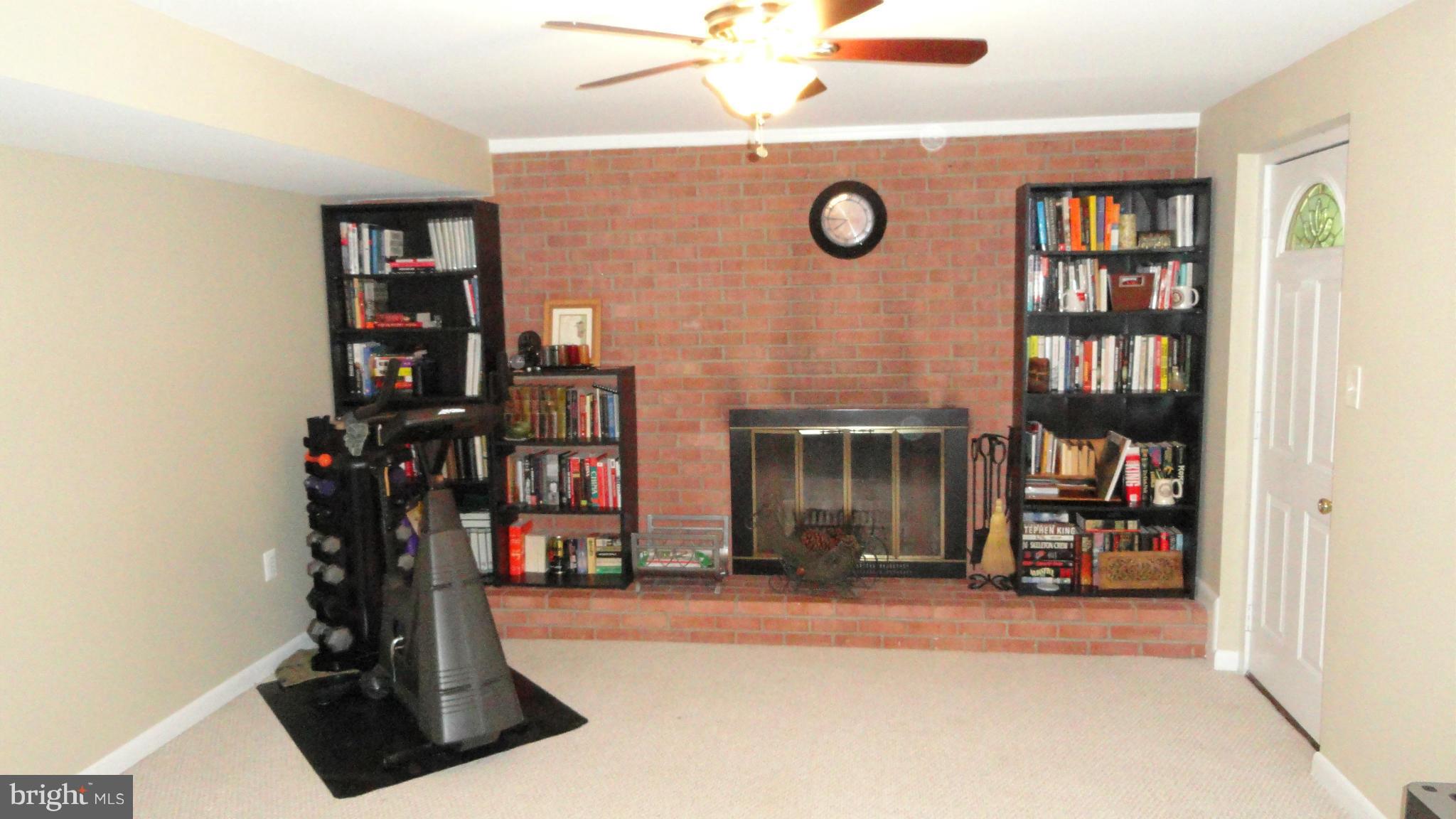 ROLLING VALLEY - Residential