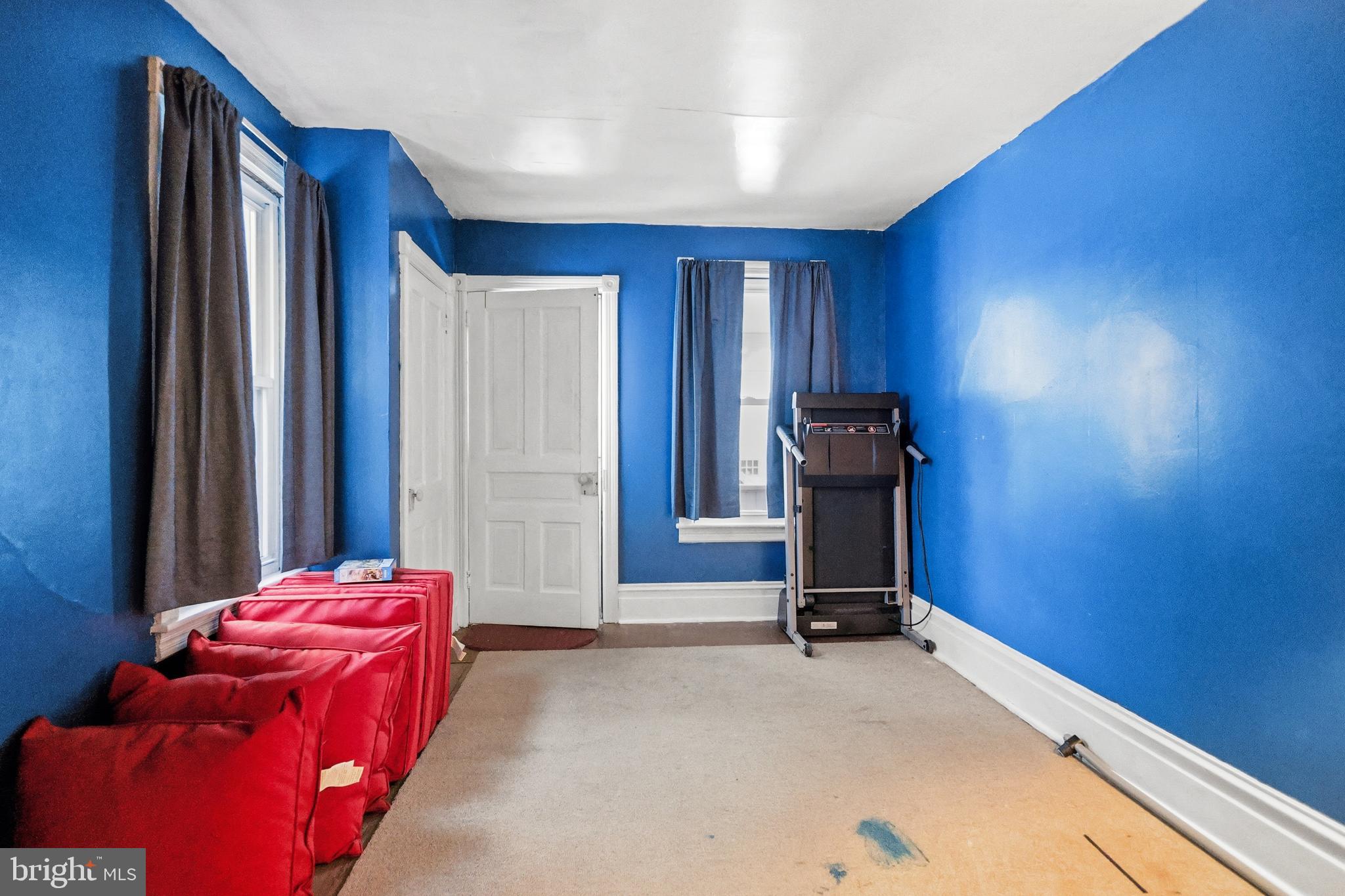 EAST END - Residential