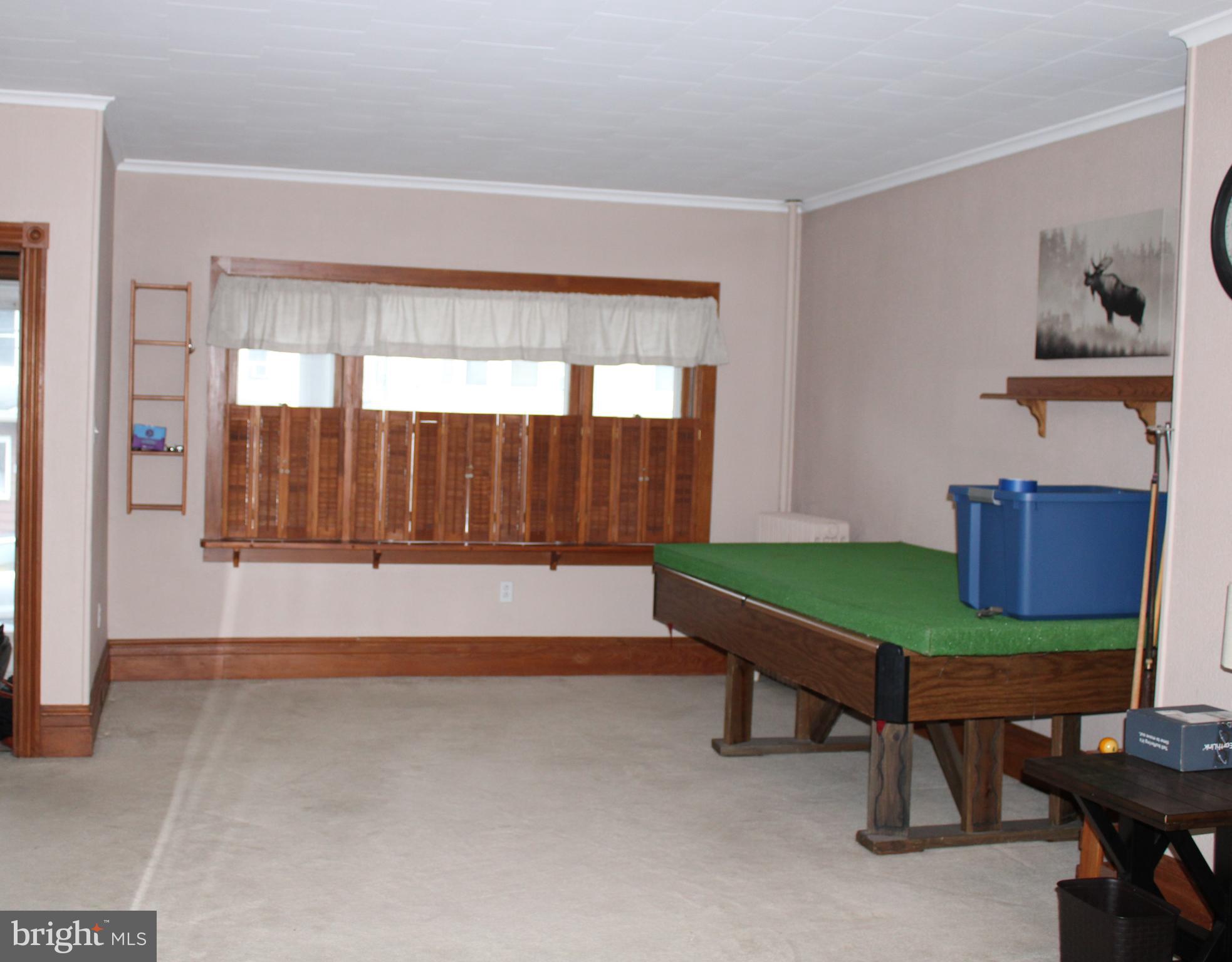 EAST END - Residential