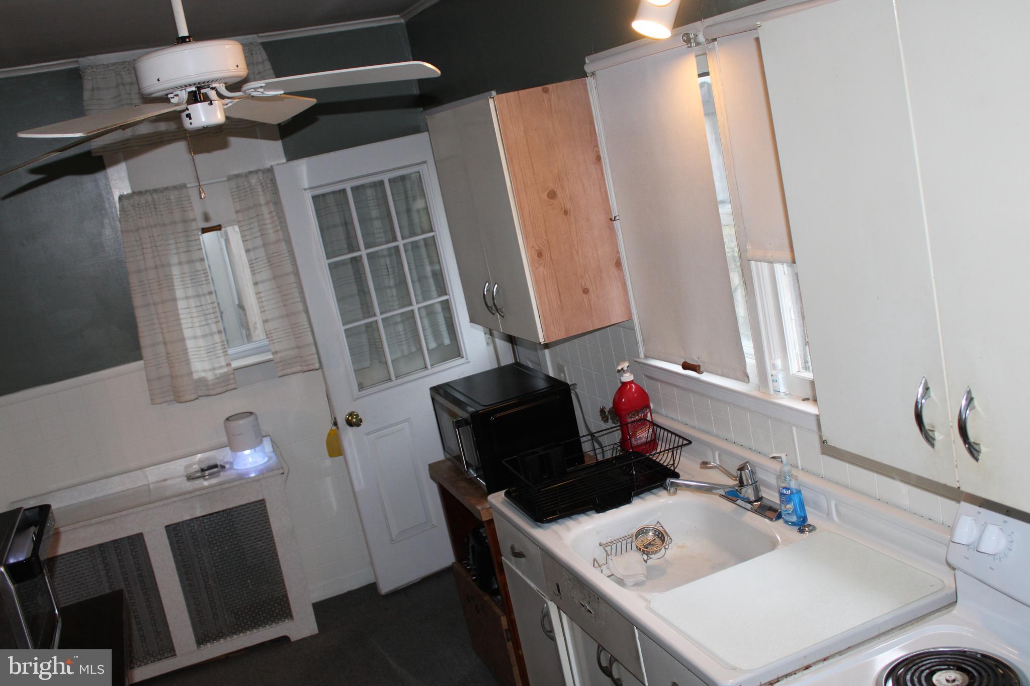 EAST END - Residential