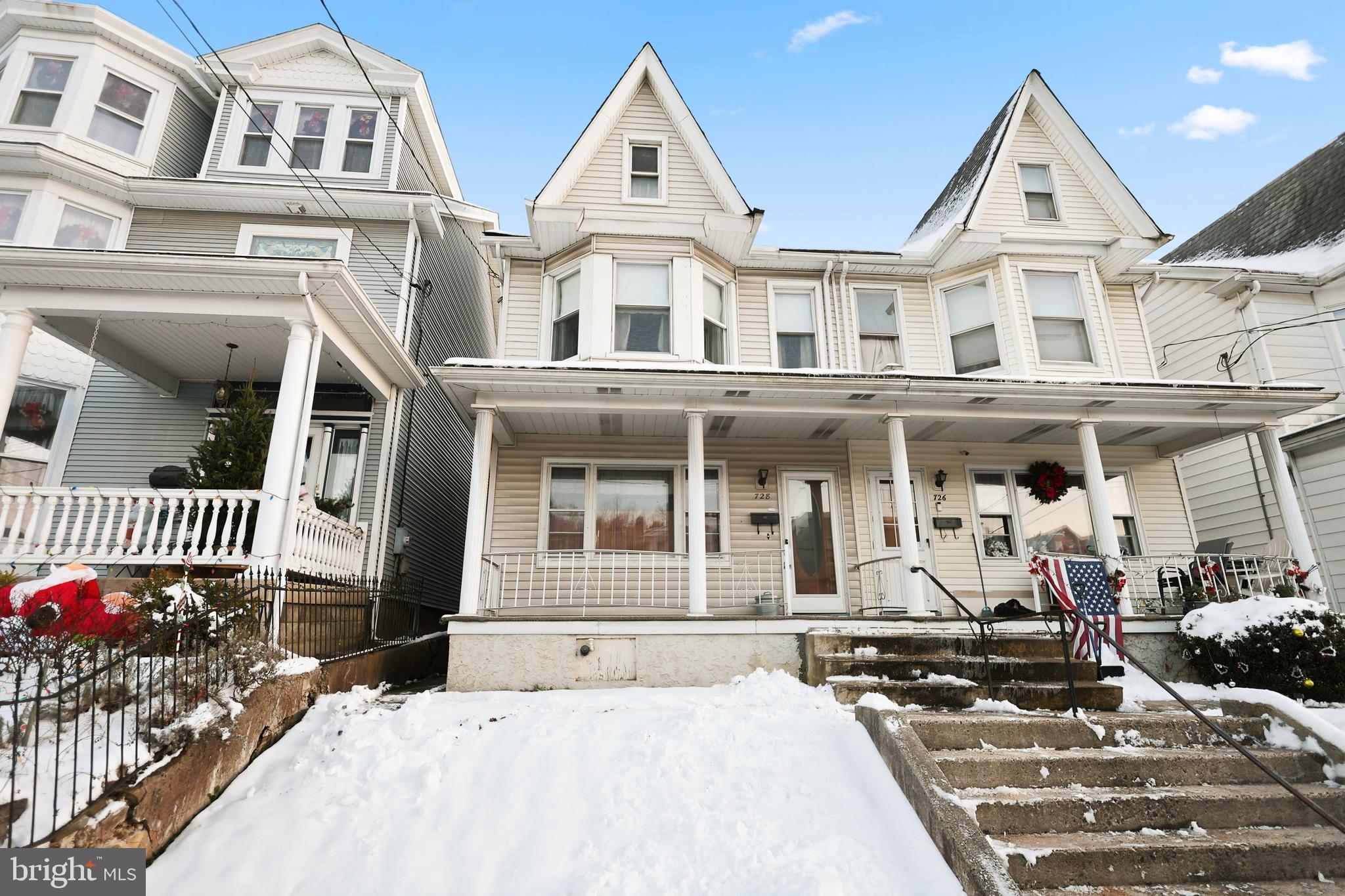 EAST END - Residential