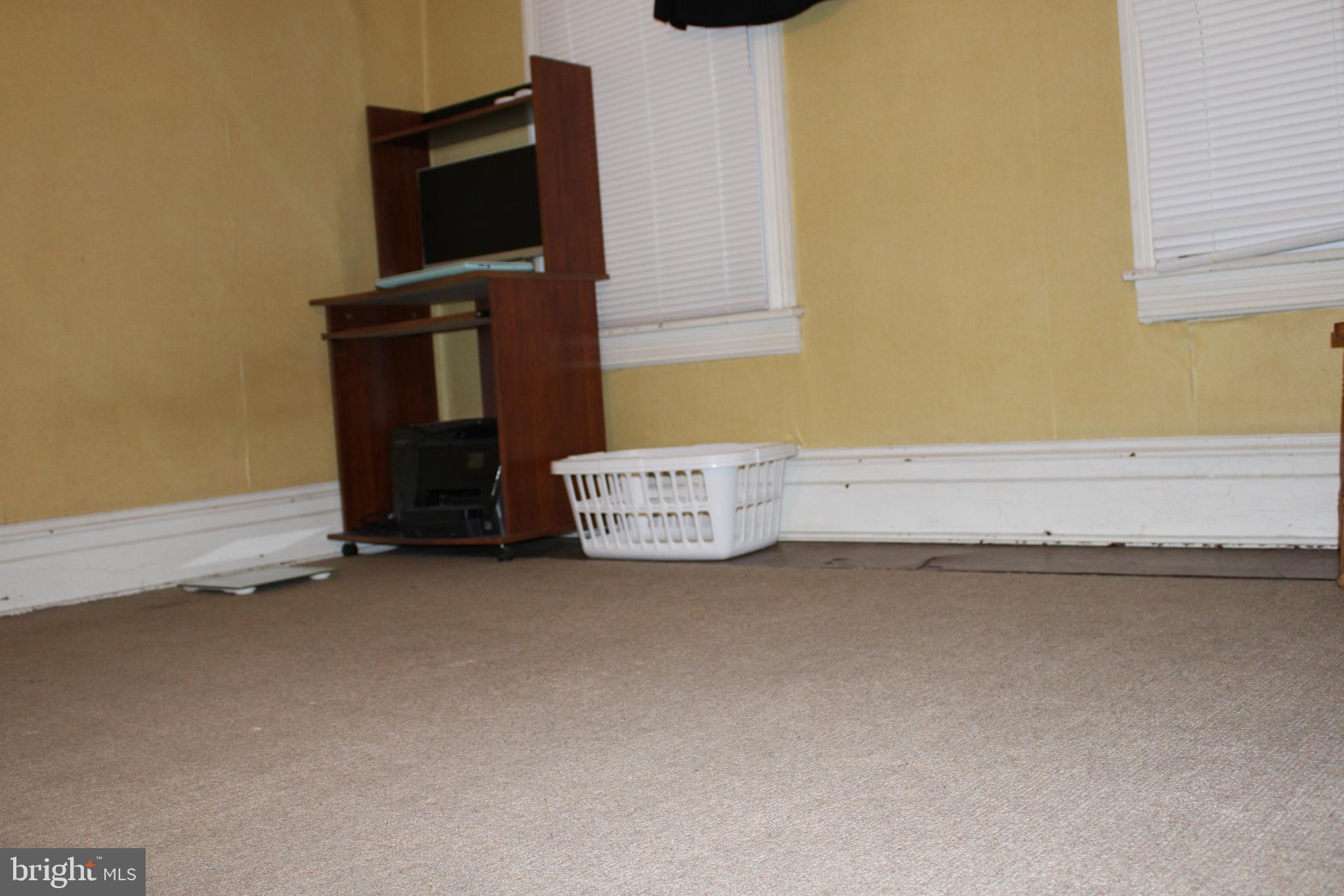 EAST END - Residential