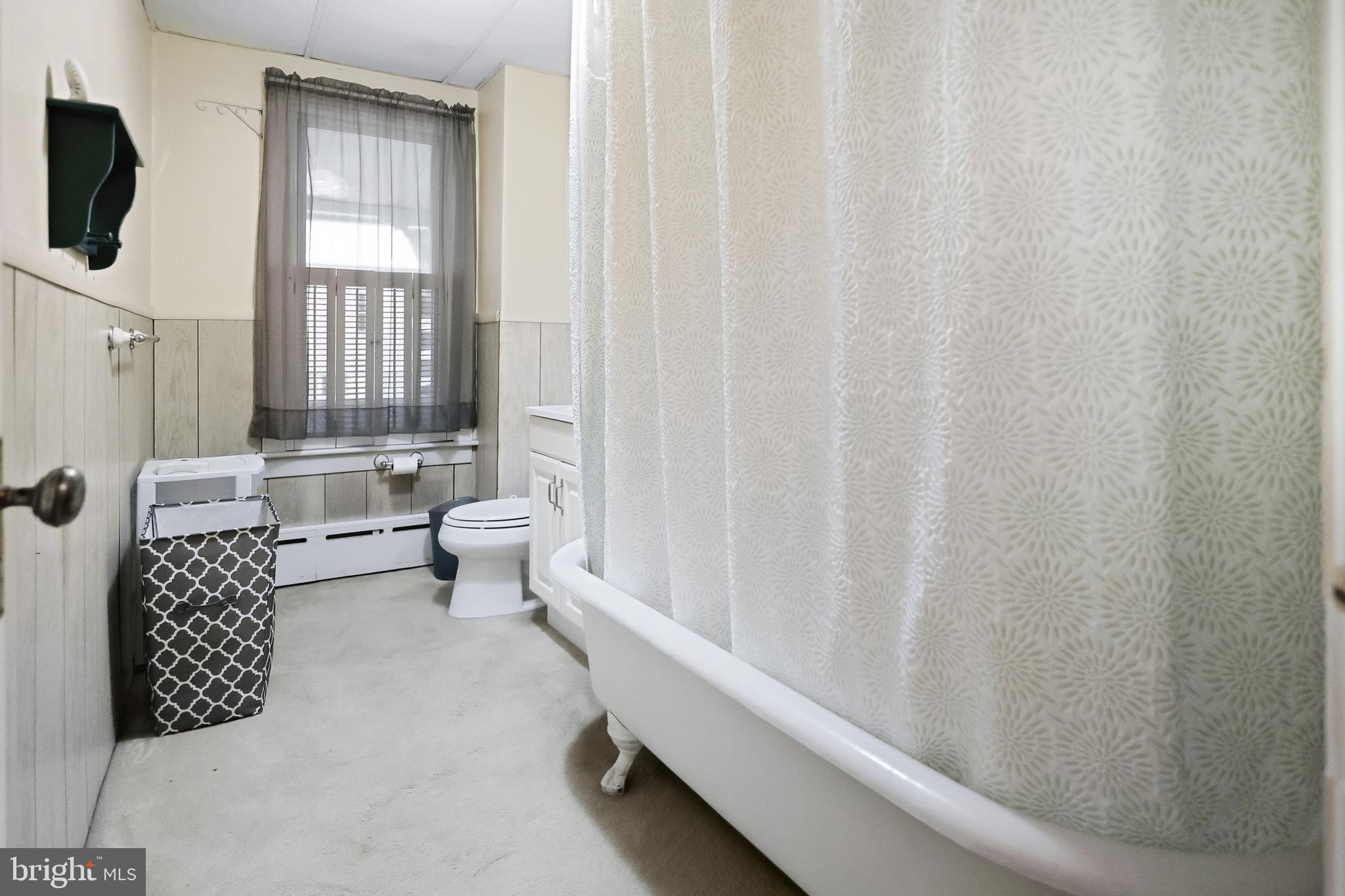 EAST END - Residential