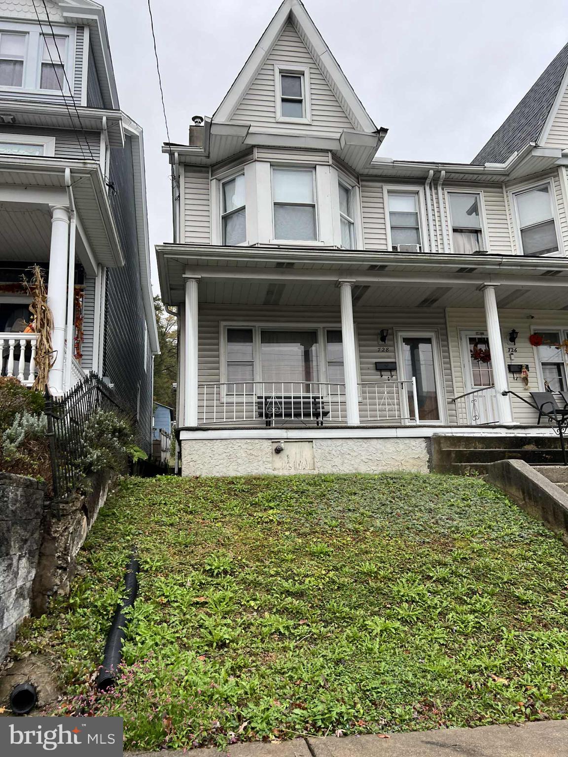 EAST END - Residential