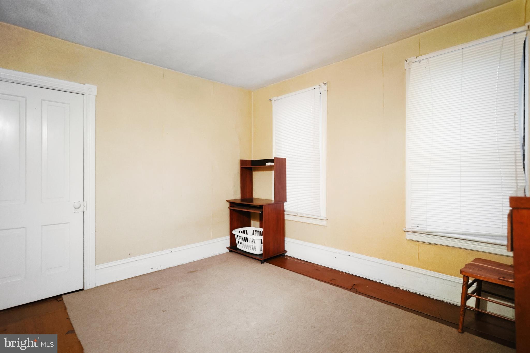 EAST END - Residential