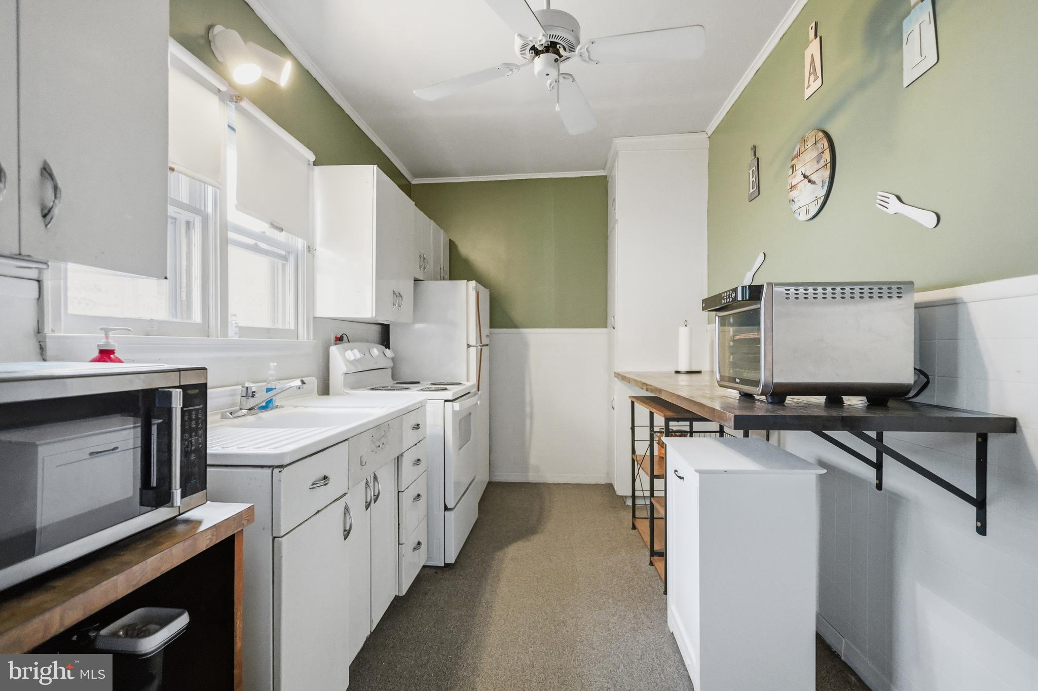 EAST END - Residential