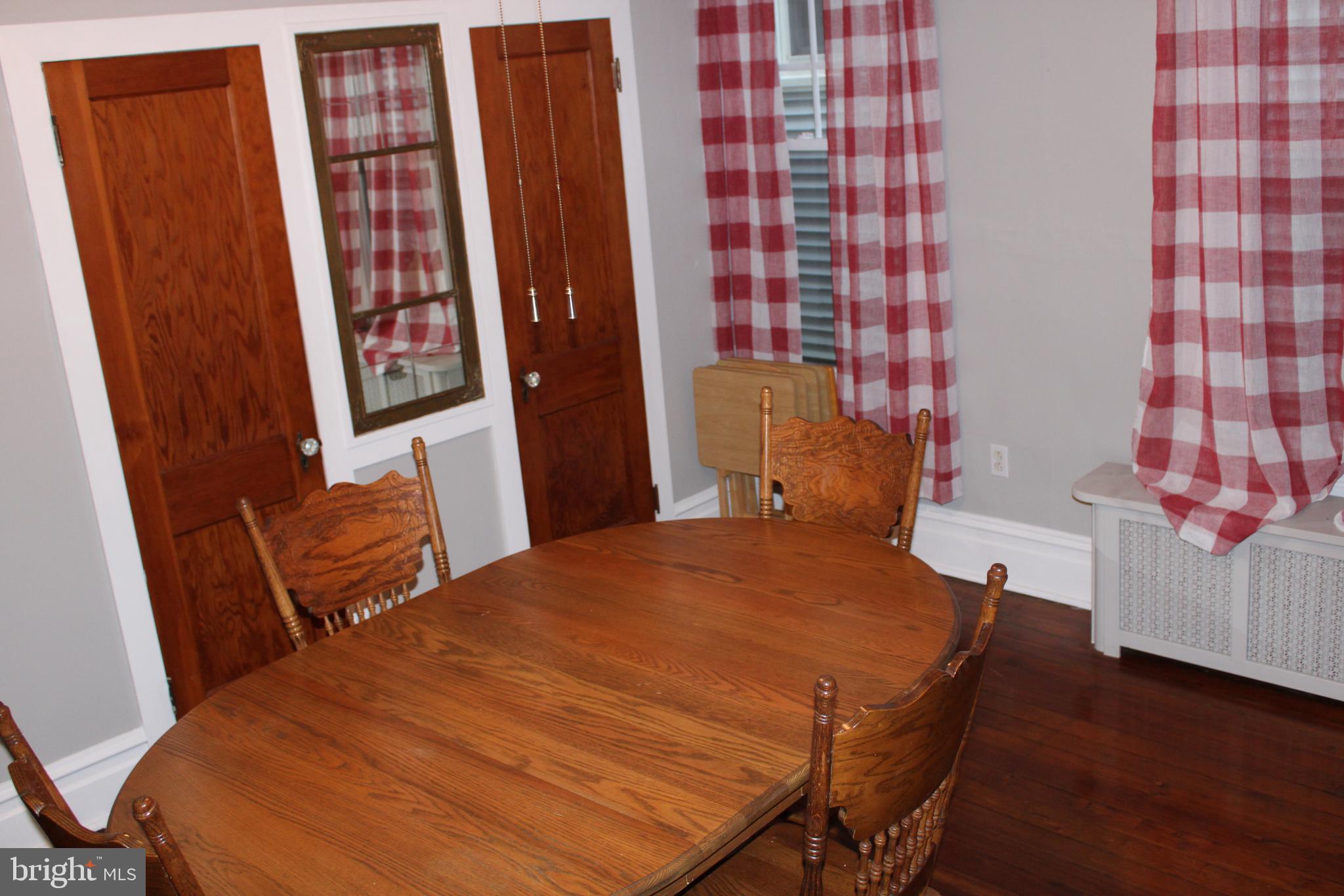 EAST END - Residential