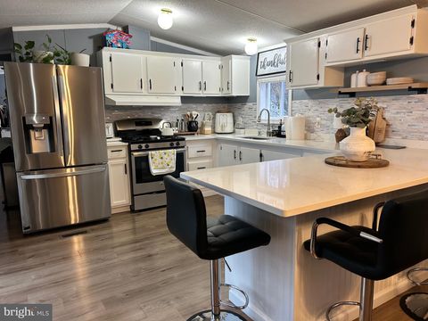 Photo of 5421 Skipjack Drive N, CAMBRIDGE, MD 21613 (MLS # MDDO2011422)