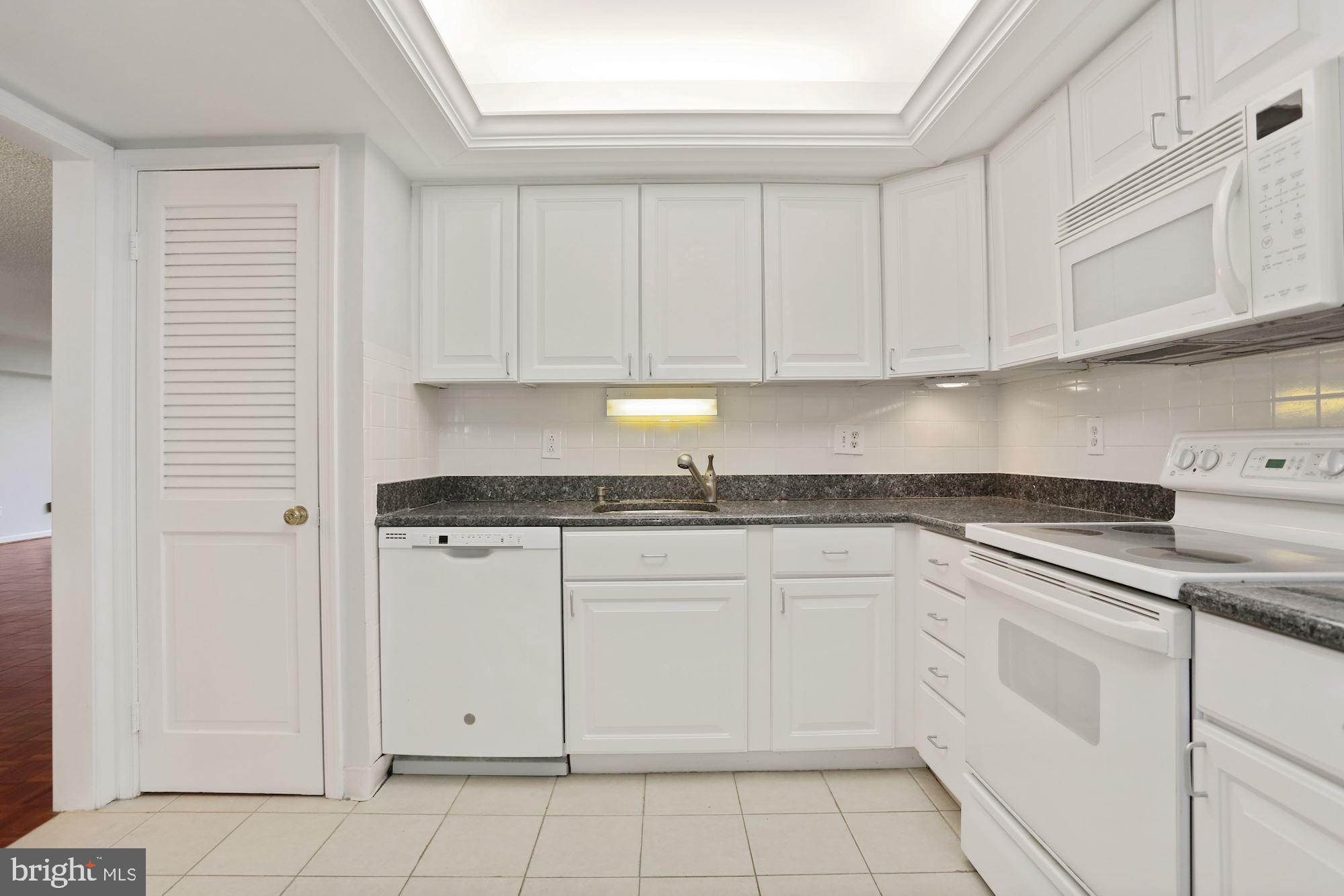 THE REPRESENTATIVE - Residential Lease