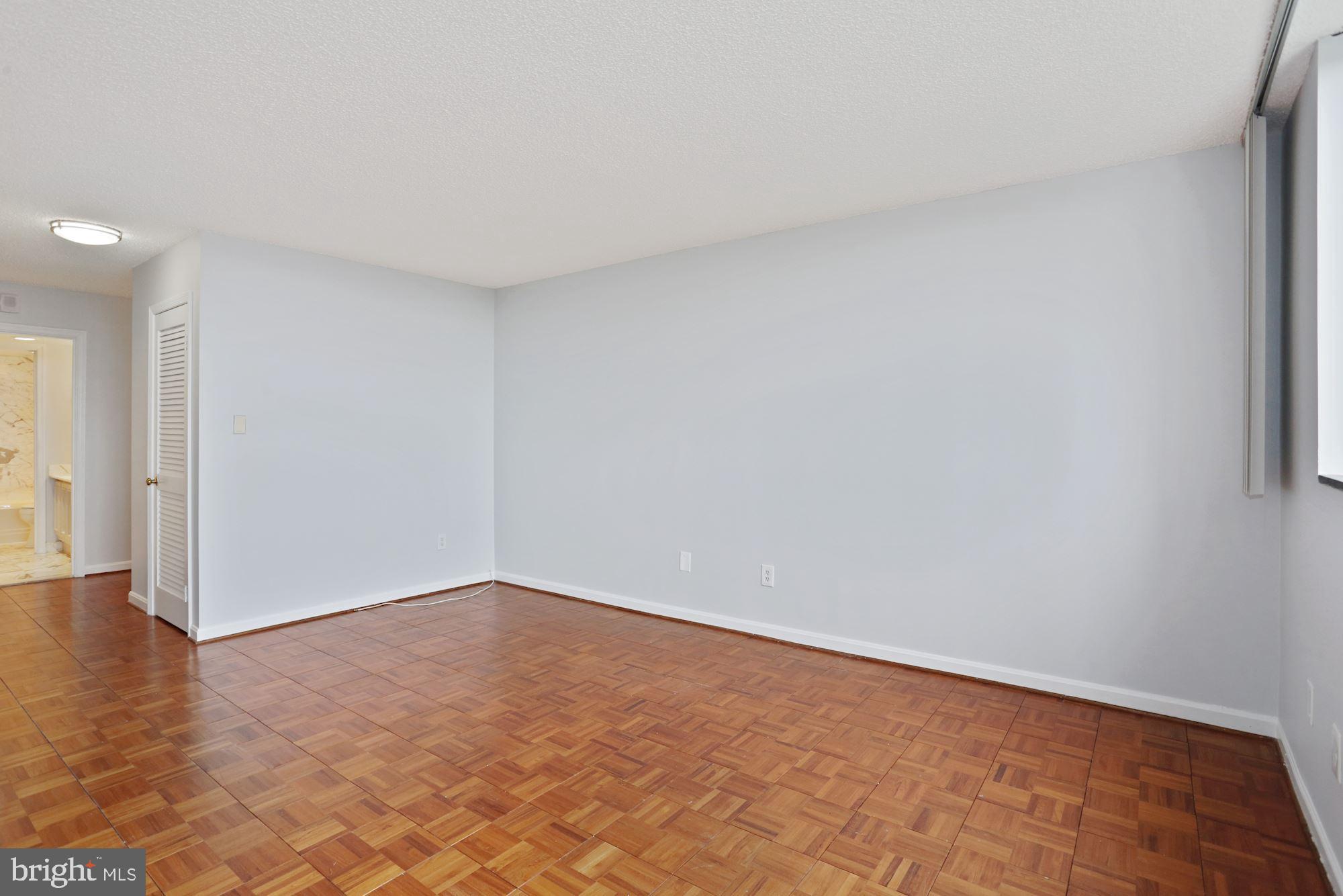 THE REPRESENTATIVE - Residential Lease