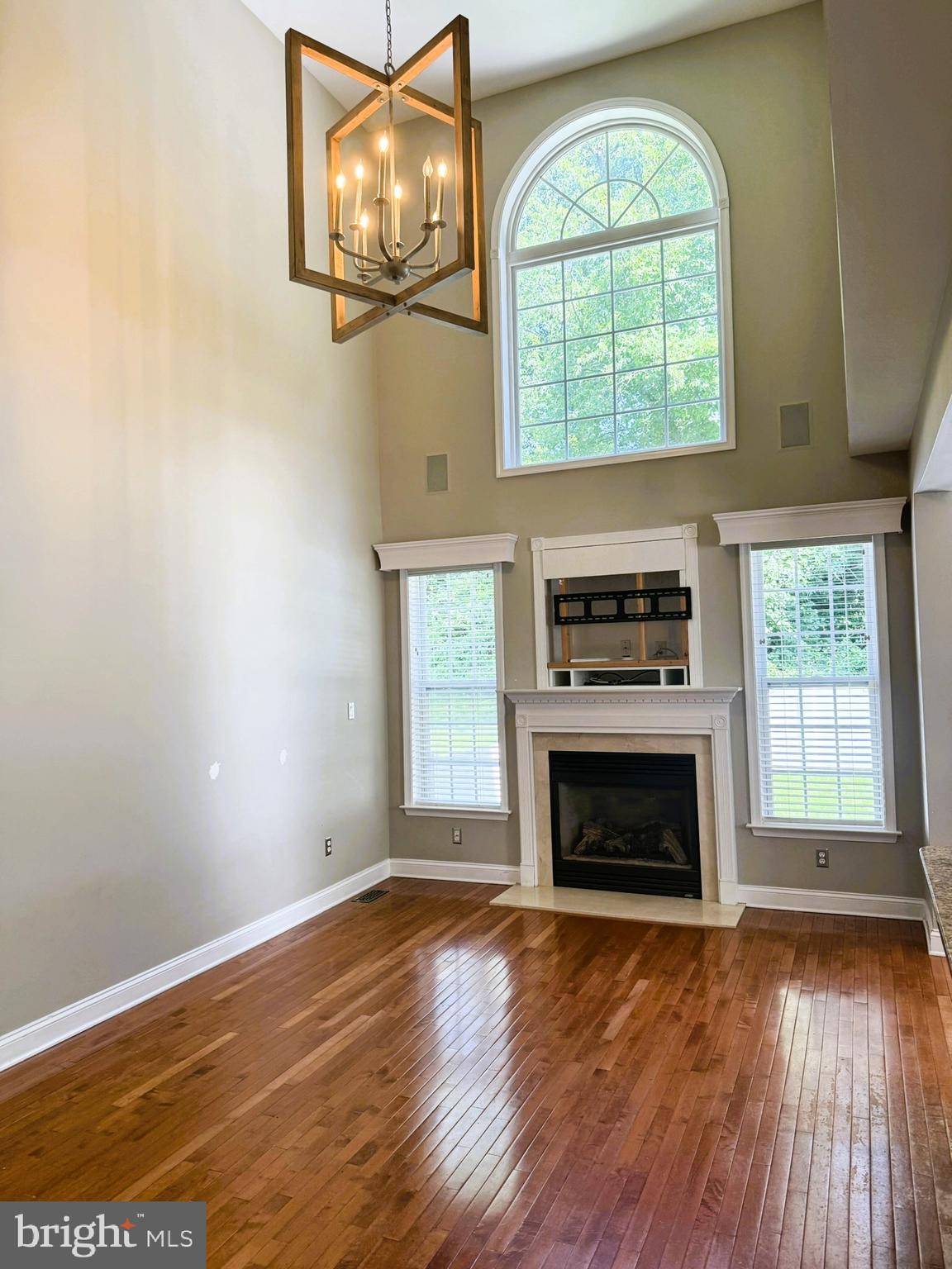 WILTSHIRE WALK - Residential Lease