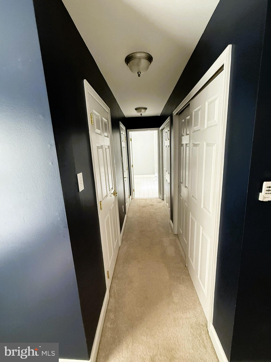 WILTSHIRE WALK - Residential Lease