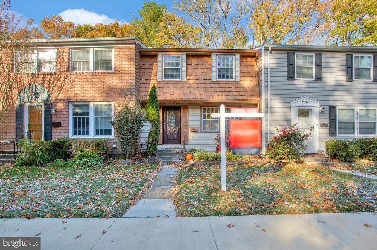 CROFTON TOWNE - Residential