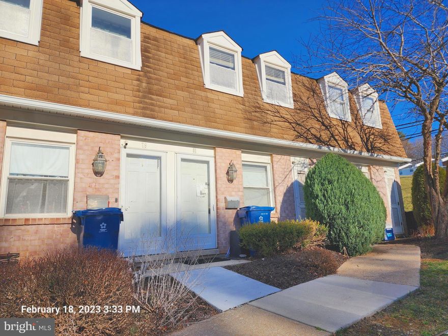 Bright and beautiful 2 bedroom at a super affordable price. The kitchen and entry are in the front and a spacious living room with a sliding glass door to the deck.  The convenient location is close to shopping, major roads, and conveniences. Subject to short sale approval. Come take a look and bring your best offer!