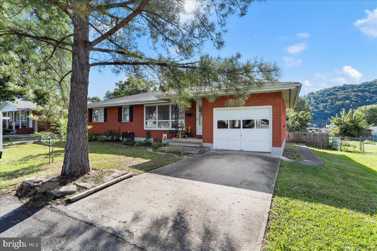 AIRPORT ADDITION - Residential