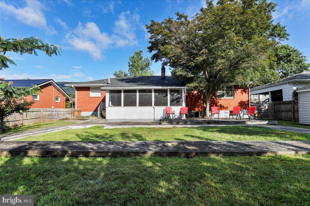 AIRPORT ADDITION - Residential