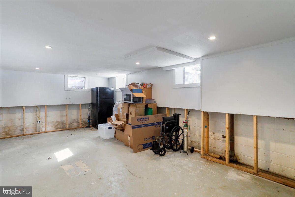 AIRPORT ADDITION - Residential