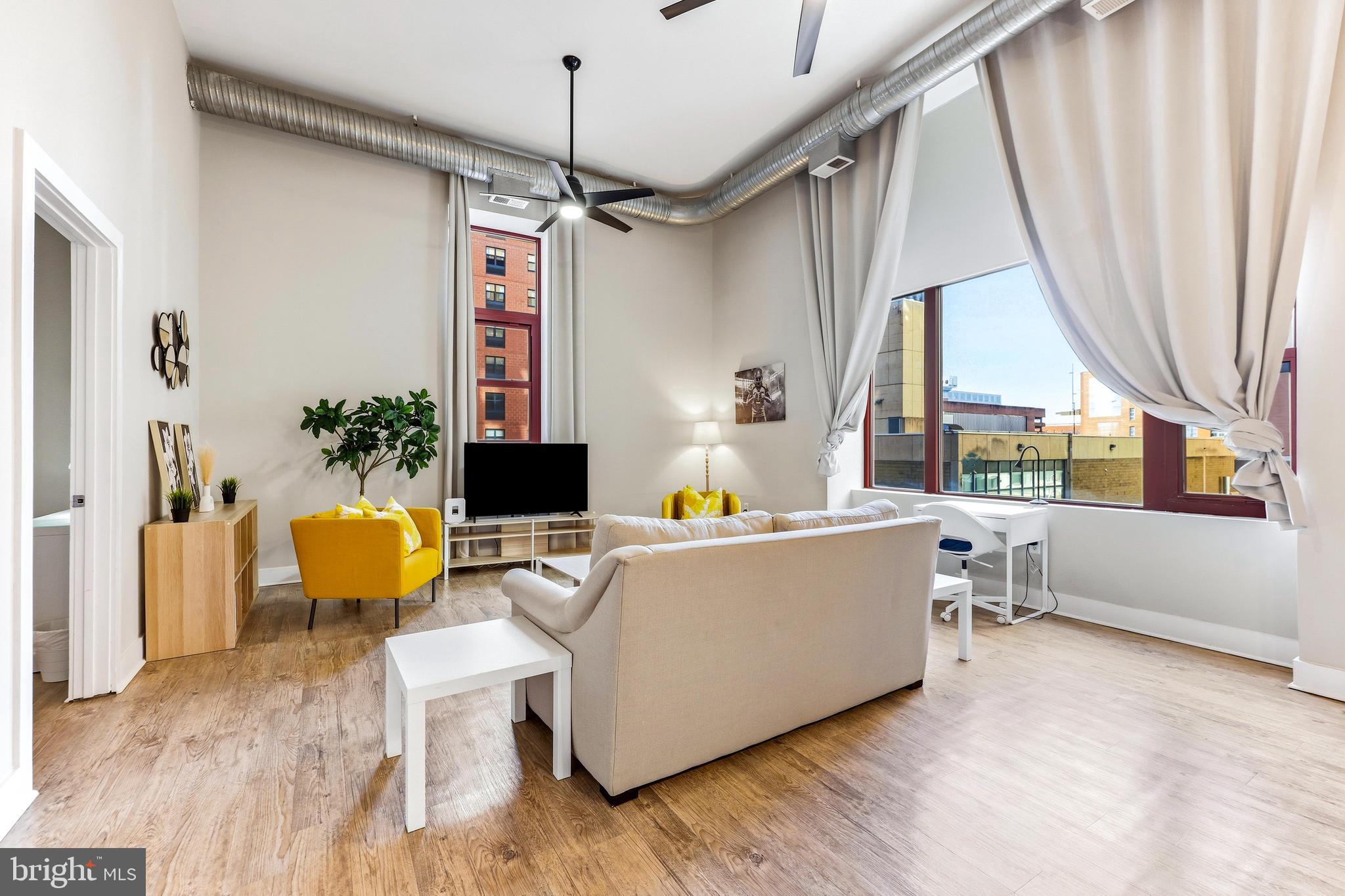 DOWNTOWN - Residential