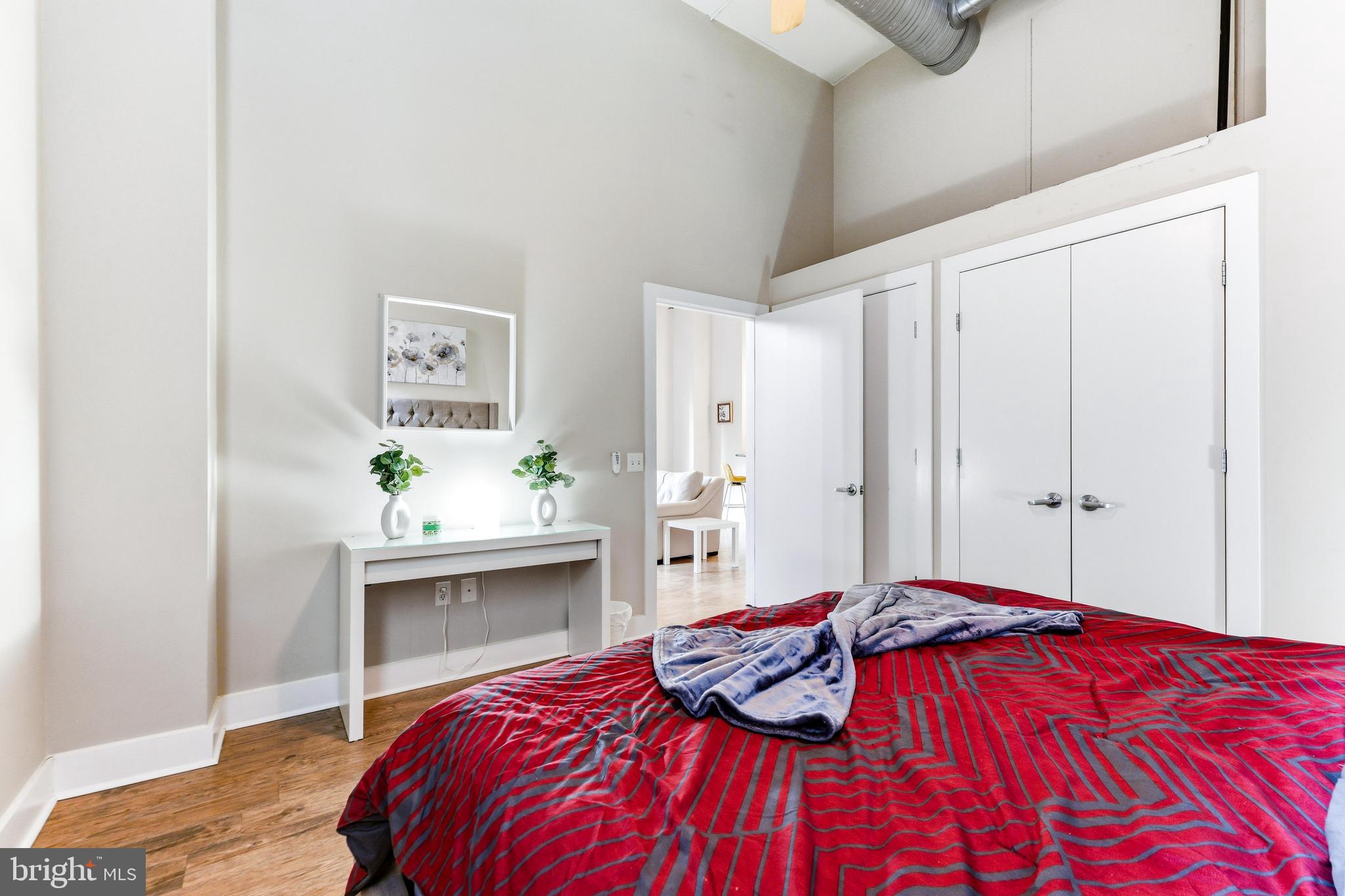 DOWNTOWN - Residential