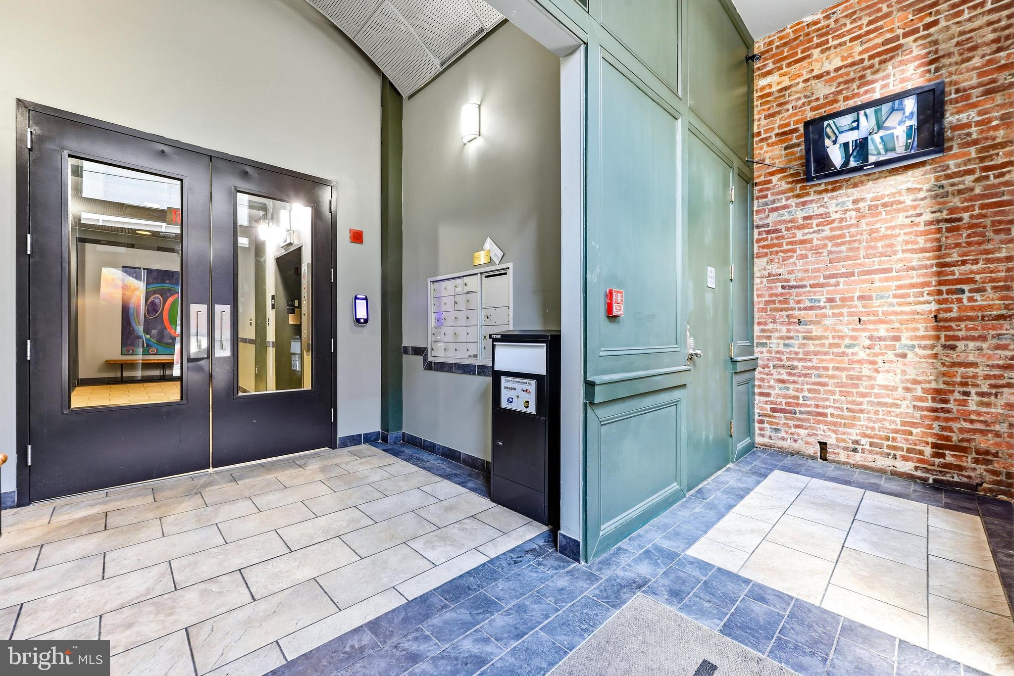 DOWNTOWN - Residential