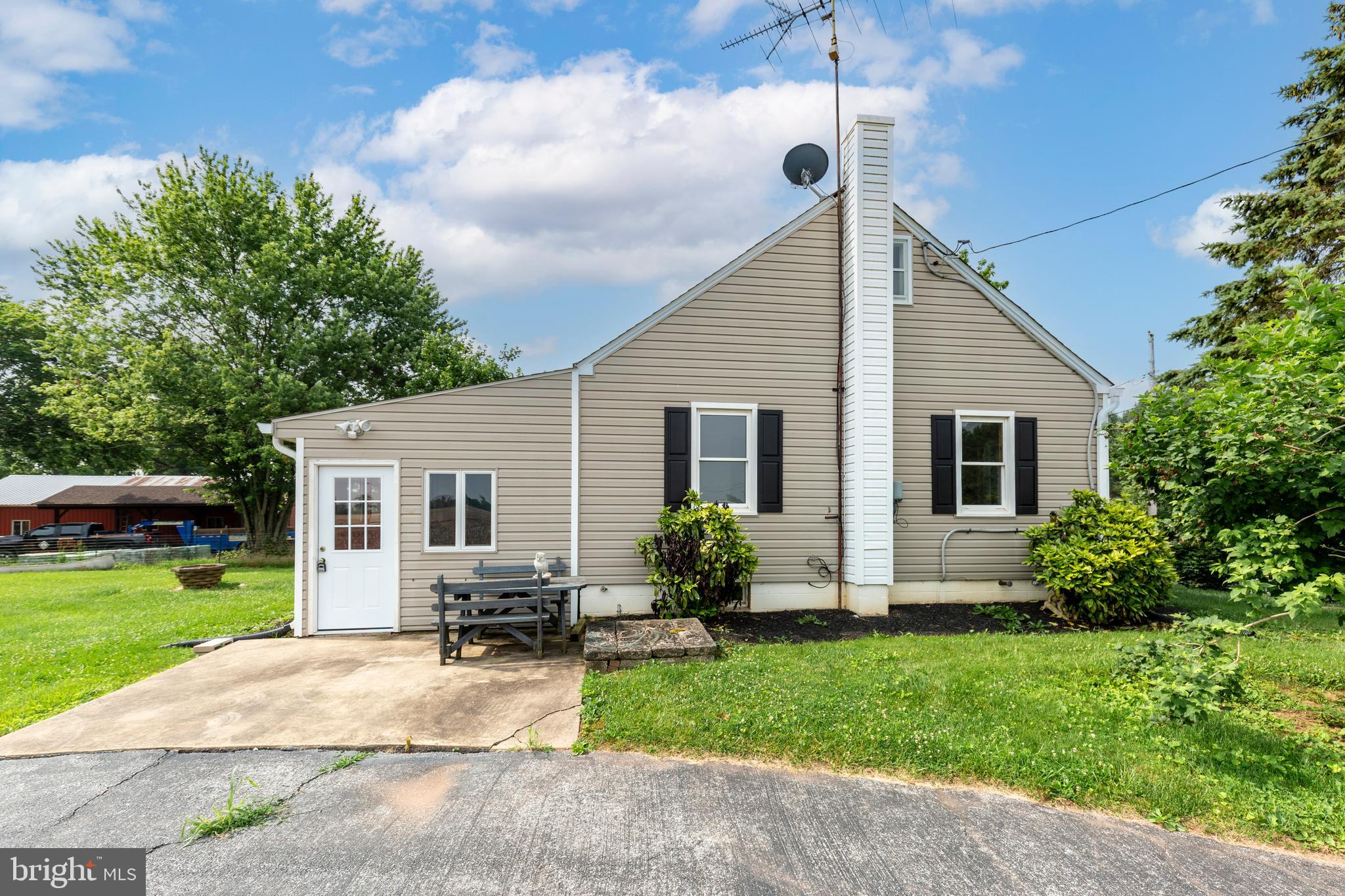 4717 TEETER ROAD