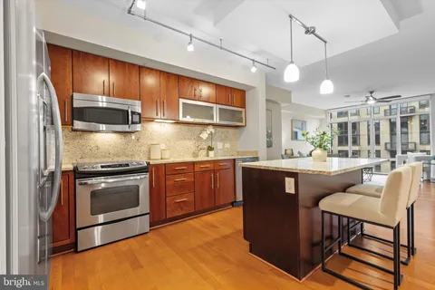 MLS: DCDC2195420