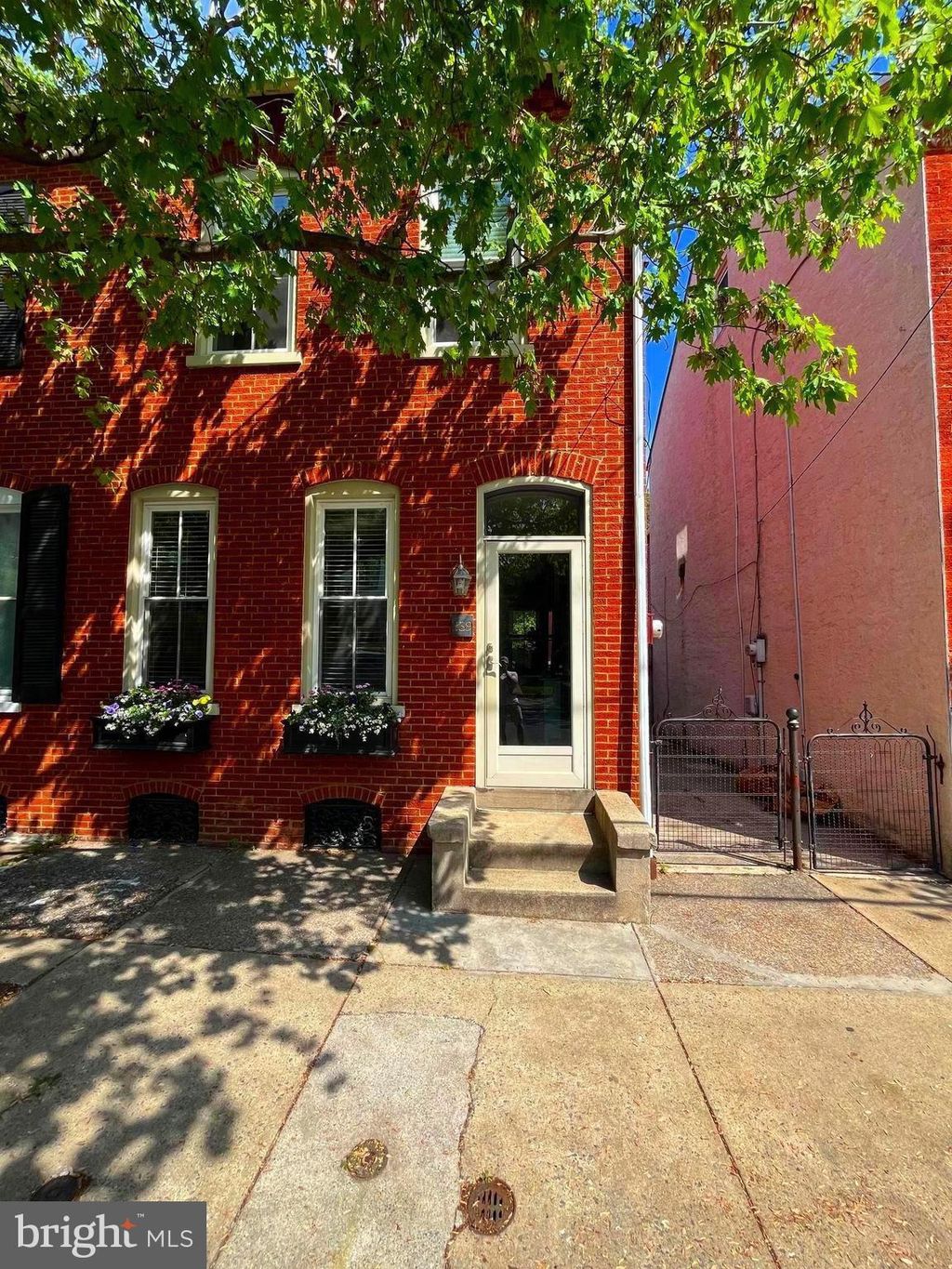 Photo of 239 E Frederick Street, Lancaster, PA 17602 (MLS # PALA2050406)