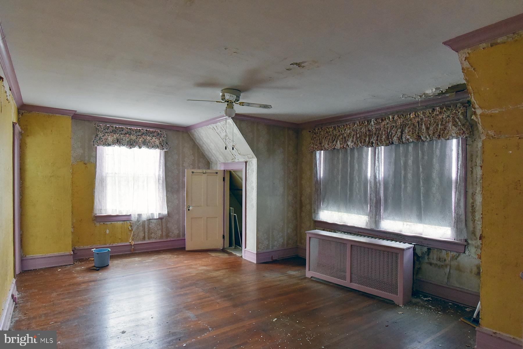 NORTH END - Residential