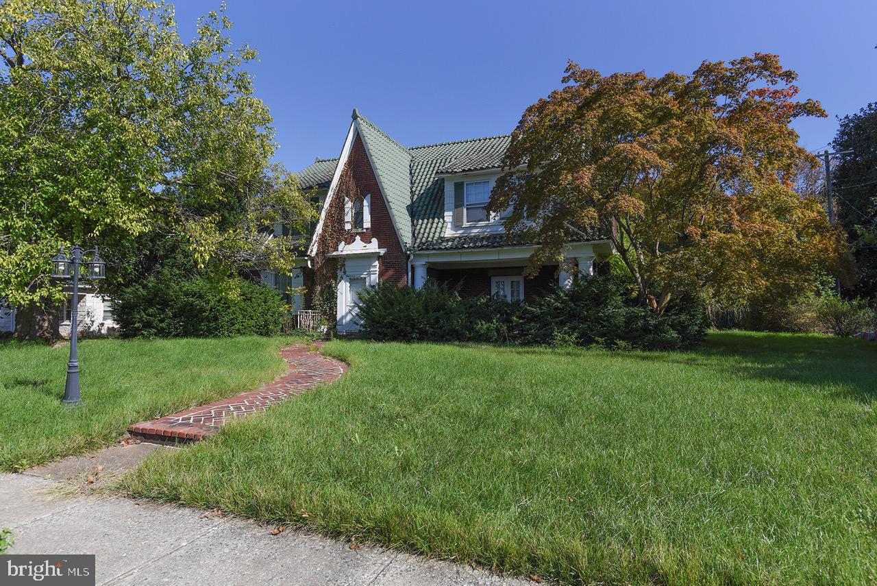 NORTH END - Residential