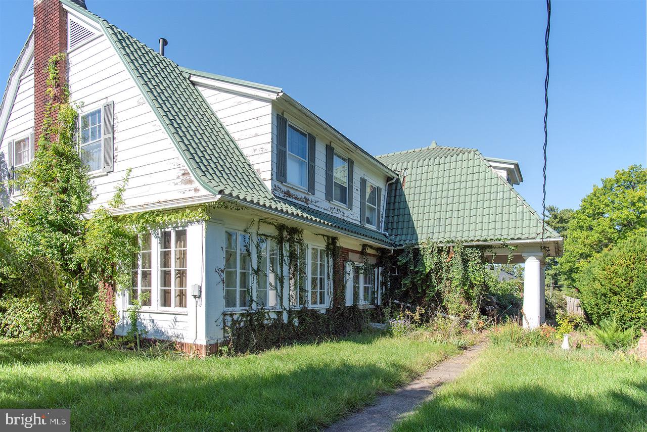 NORTH END - Residential