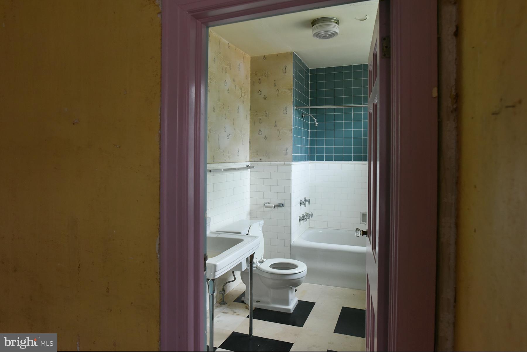 NORTH END - Residential