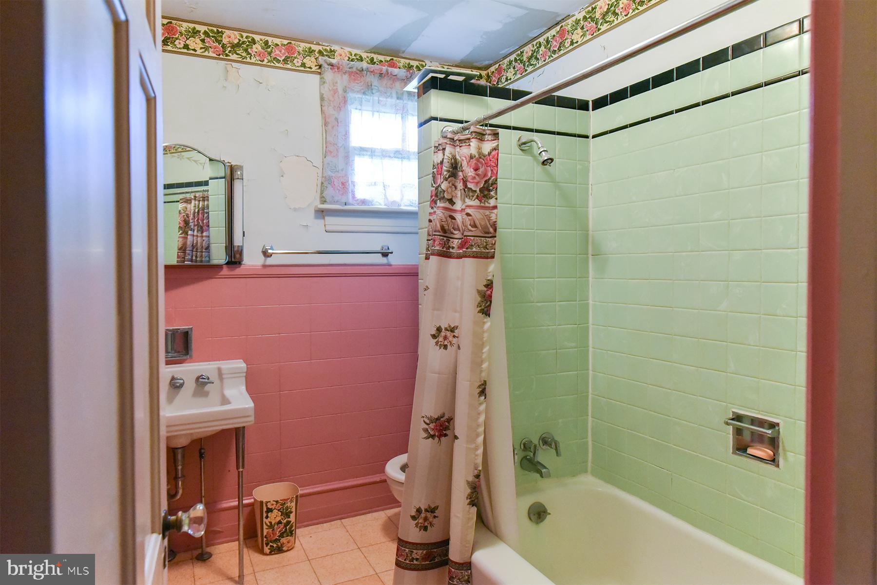 NORTH END - Residential